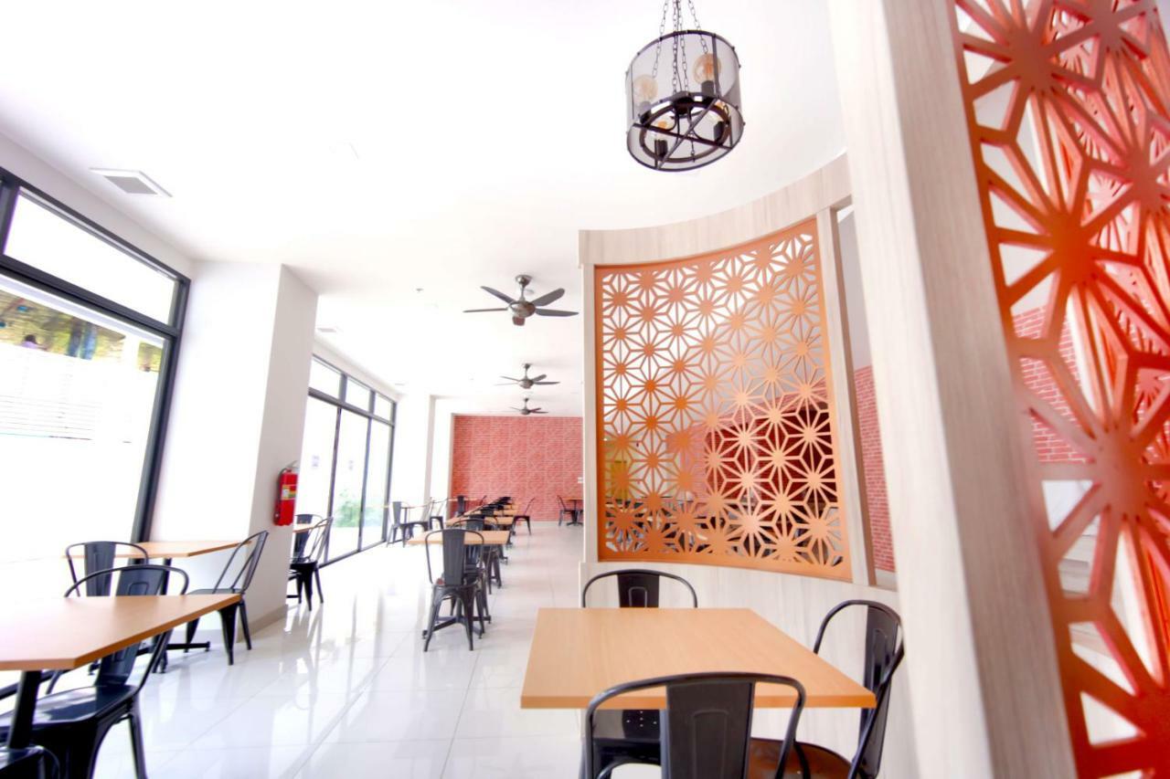 Phoenix Hotel Karon Beach Kültér fotó